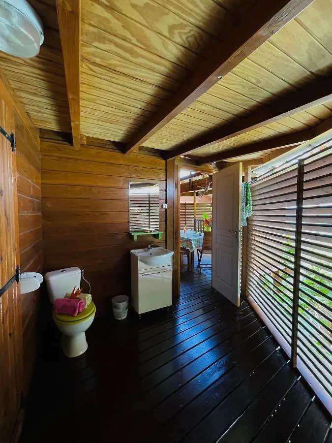Hébergement de vacances Gîtes Les Lodges des Hauts de Deshaies Bungalow Tobago